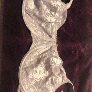 Playtex 40DD Lacey front bra